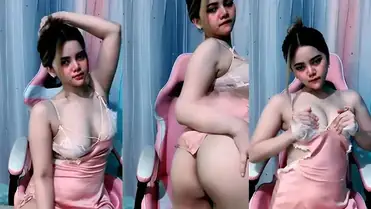 Bokep Indo Vanya Remas Toket Mulus Pantat Besar poster