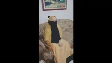 Ukhti Jilbab Kuning Ceria Paling Menggoda Bikin Penasaran Terbaru poster